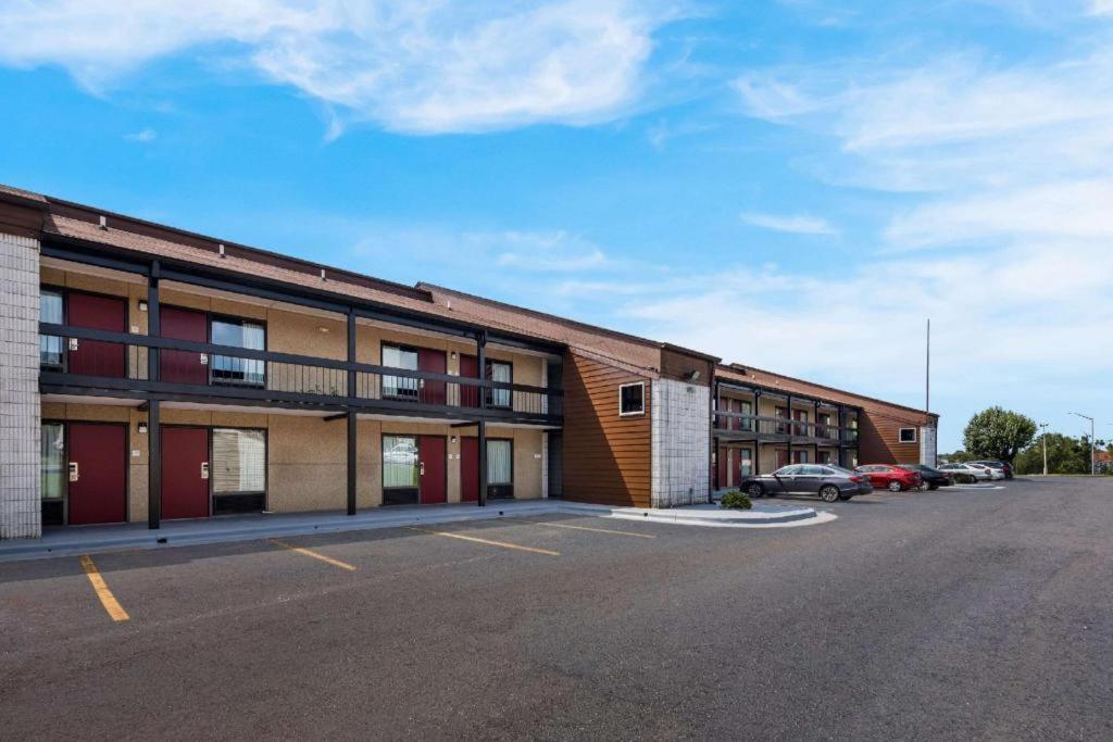 Econo Hospedaje Madison Exterior foto
